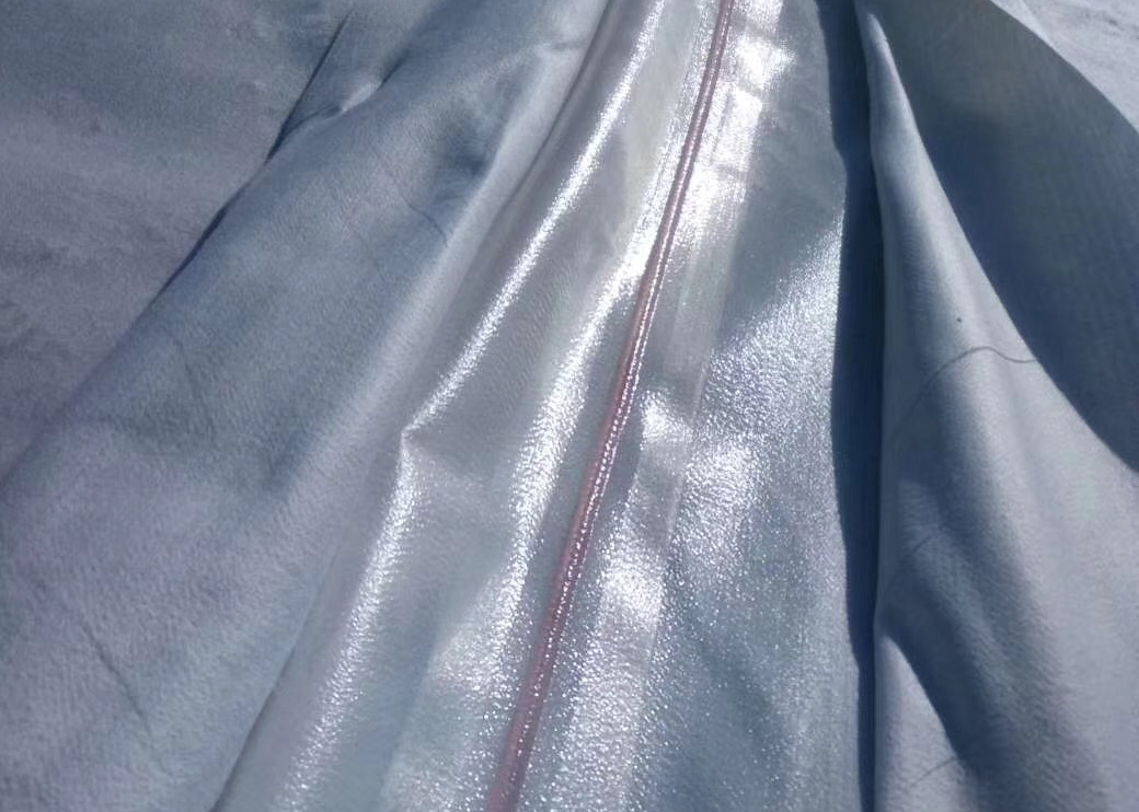 土工膜良好的延展性是否更有利于水庫工程施工?